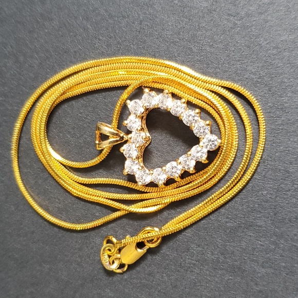 Radiant Elegance: 18K Gold-Plated Chain with Sterling Silver 925 Heart Necklace - Picture 7 of 10